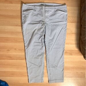 Old Navy Pixie Pants | White & Blue Striped | Size 18